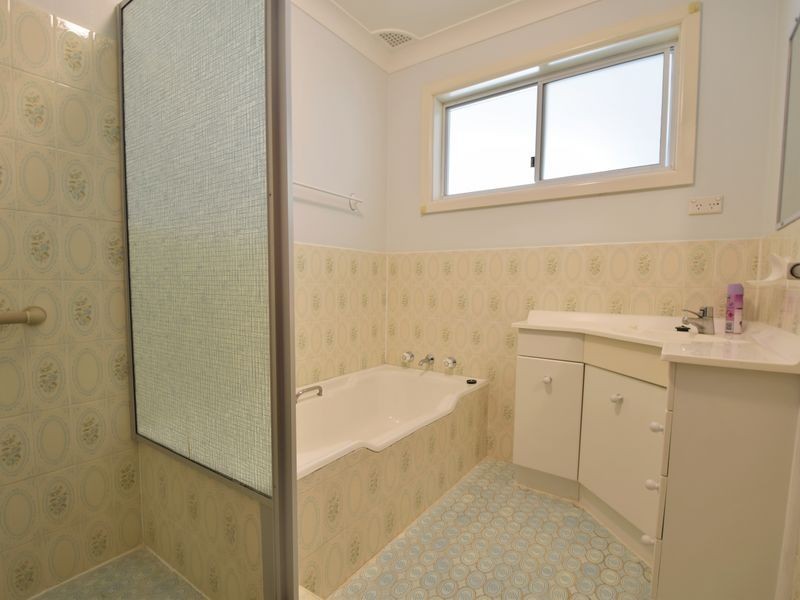 95 Thornhill Street, Young NSW 2594