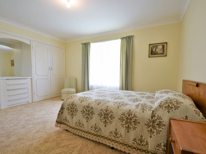 95 Thornhill Street, Young NSW 2594