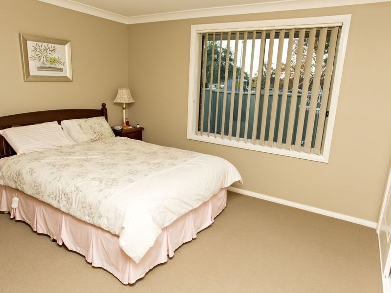 4A Mayoh Place, Young NSW 2594