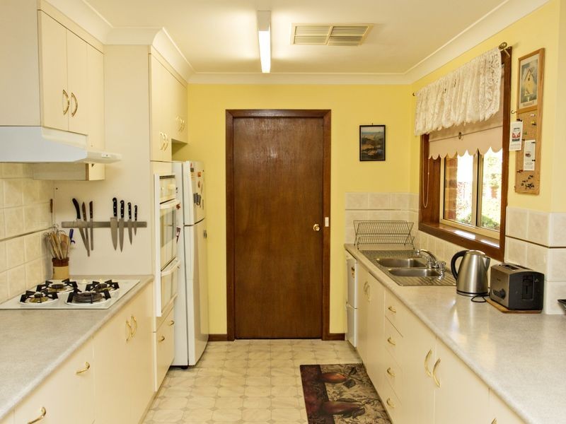 30 McNarry Place, Young NSW 2594