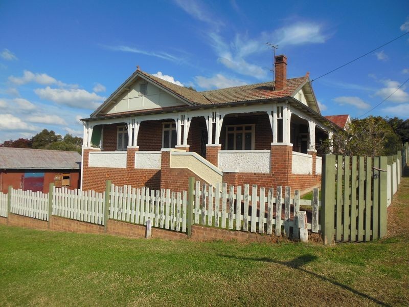 20 Campbell Street, Young NSW 2594