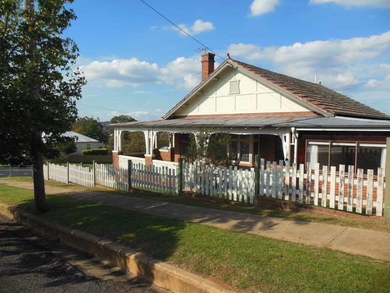 20 Campbell Street, Young NSW 2594