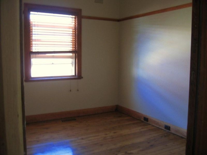 137 Nasmyth Street, Young NSW 2594