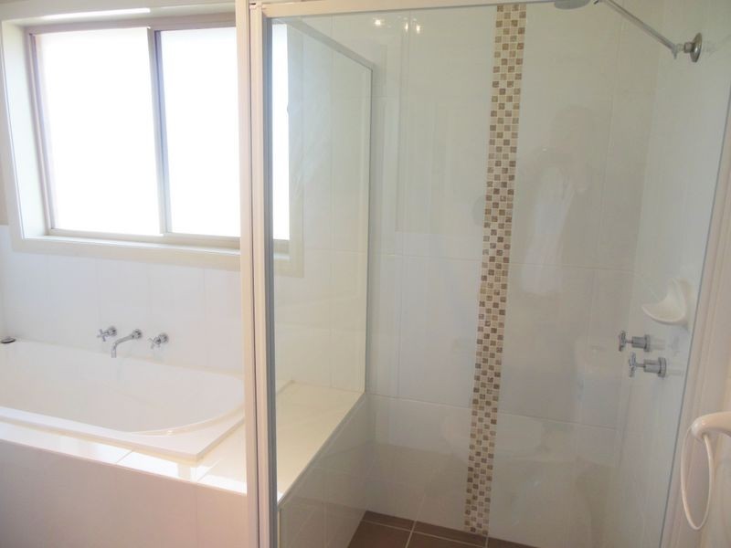 76 Hills Street, Young NSW 2594