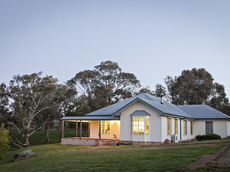 88 Burrows Road, Young NSW 2594