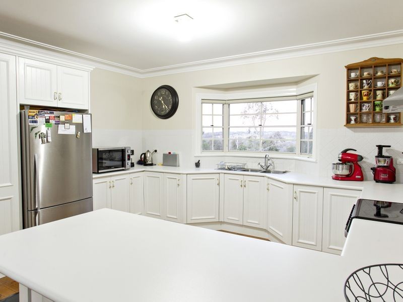 88 Burrows Road, Young NSW 2594