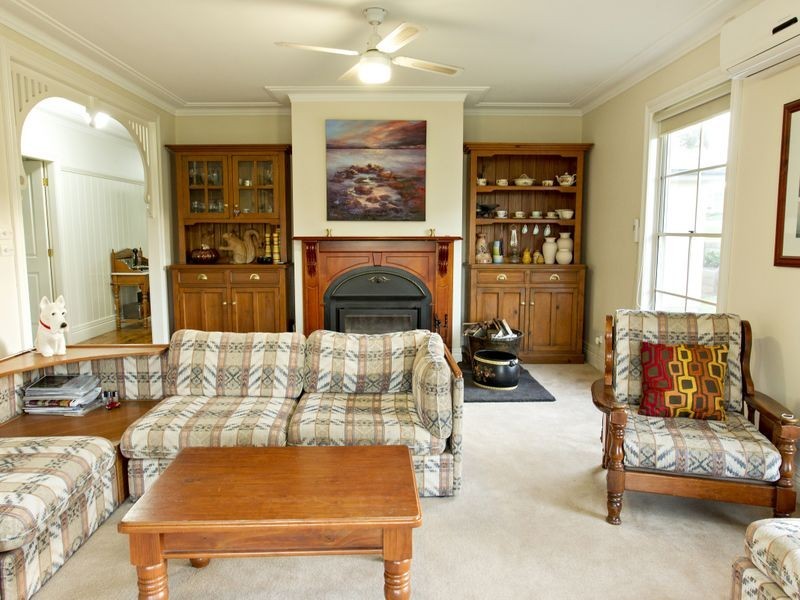 88 Burrows Road, Young NSW 2594