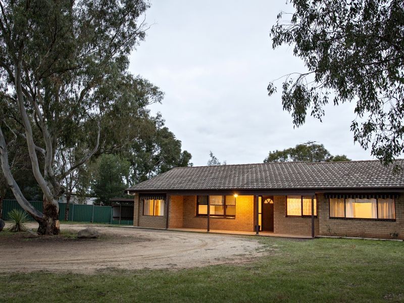 3290 Moppity Rd, Young NSW 2594