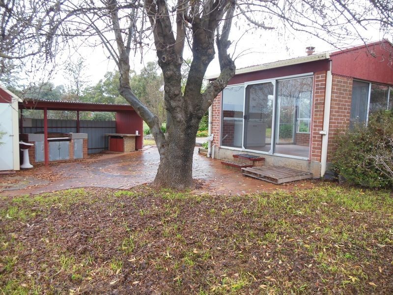 224 Henry Lawson Way, Young NSW 2594