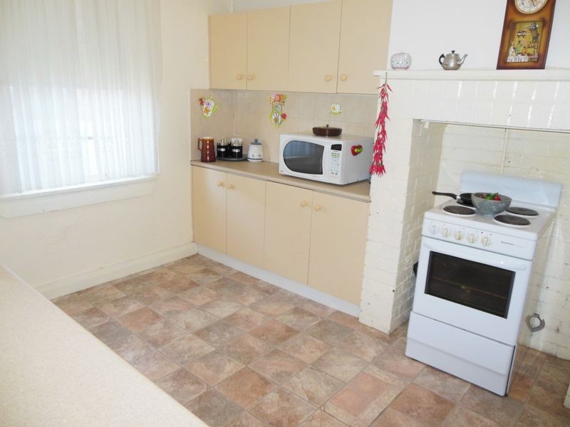 12-14 Spring Street, Young NSW 2594