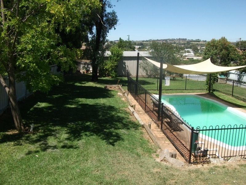 136 Edward Street, Young NSW 2594