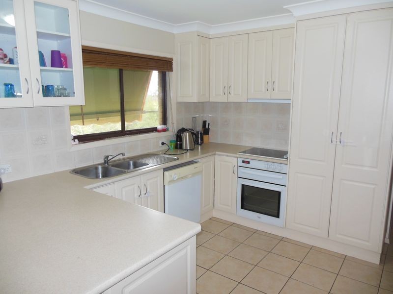 11 Milong Street, Young NSW 2594