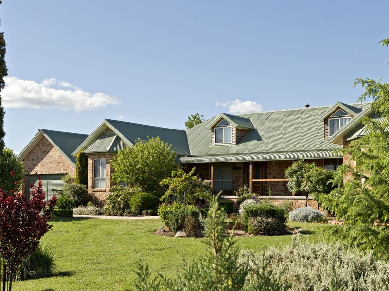 132 Belmore Road, Young NSW 2594