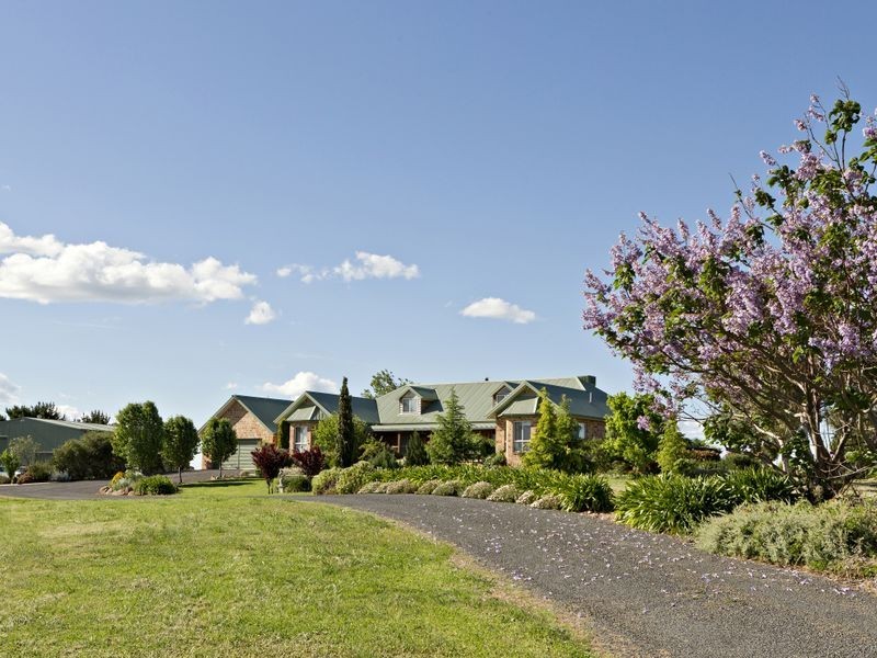 132 Belmore Road, Young NSW 2594