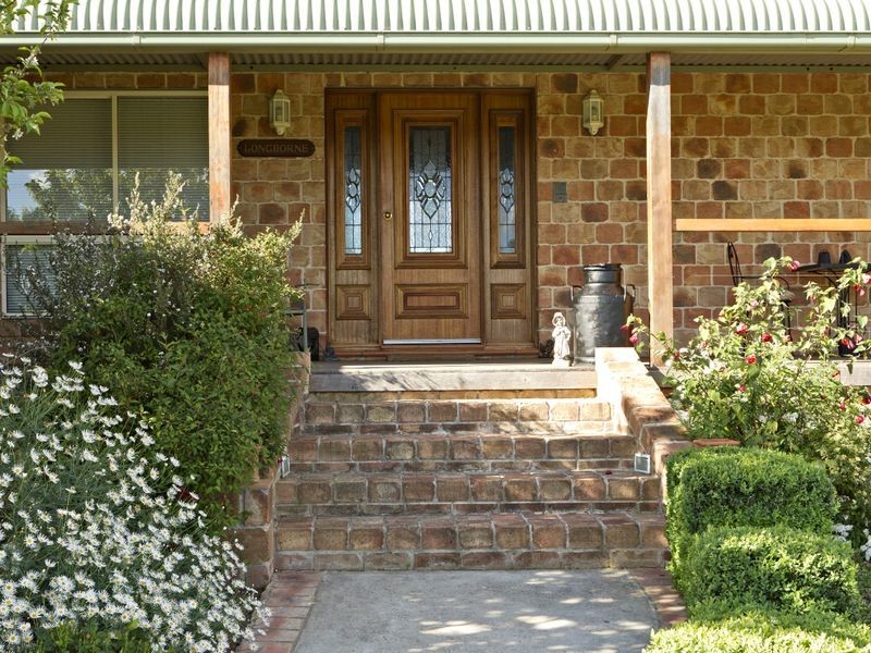 132 Belmore Road, Young NSW 2594