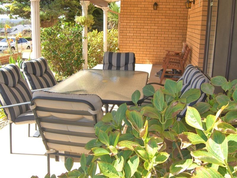 60 Fontenoy Street, Young NSW 2594