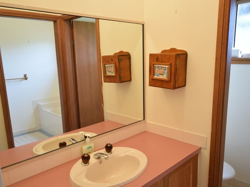 1257 Scenic Rd, Young NSW 2594