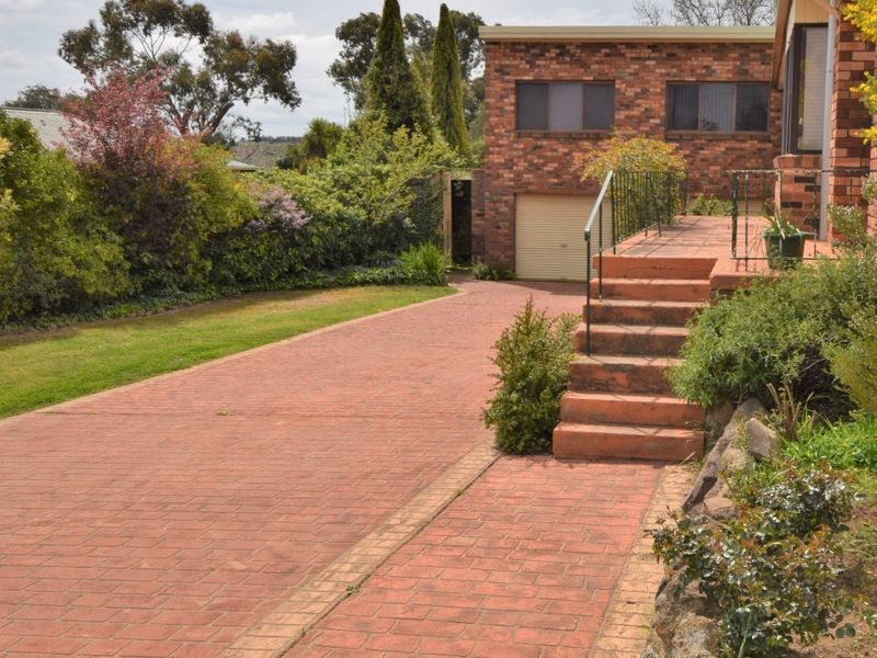 7 William Street, Young NSW 2594