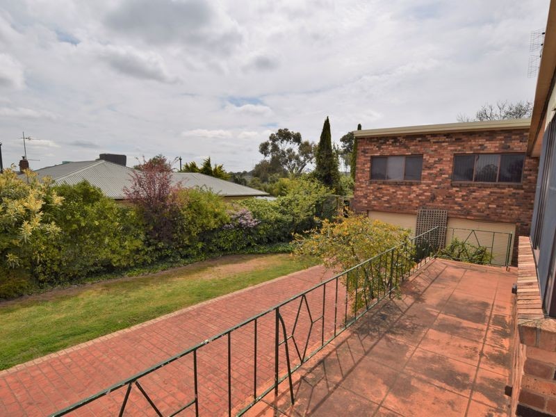 7 William Street, Young NSW 2594