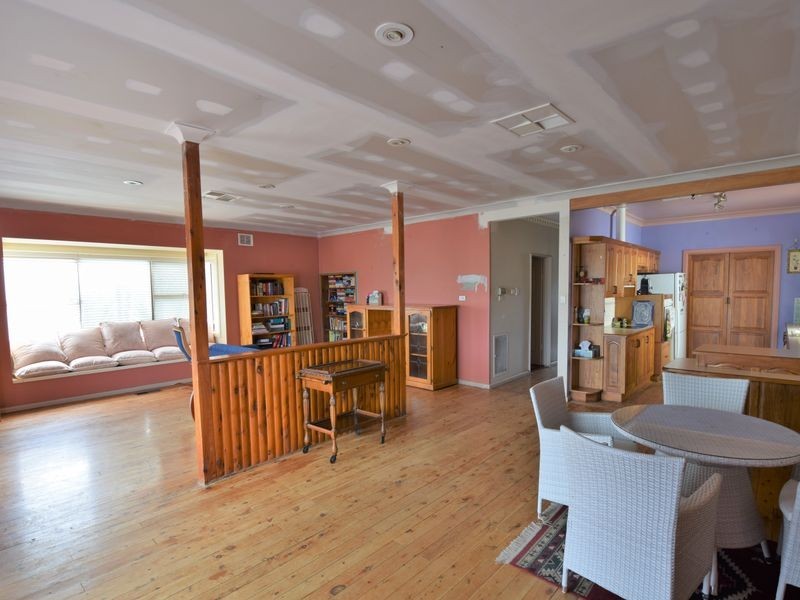 7 William Street, Young NSW 2594