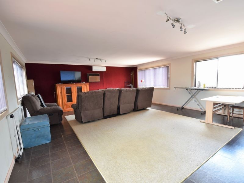 7 William Street, Young NSW 2594