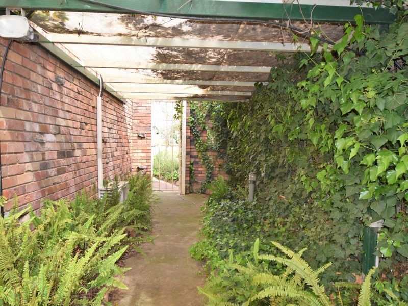 7 William Street, Young NSW 2594