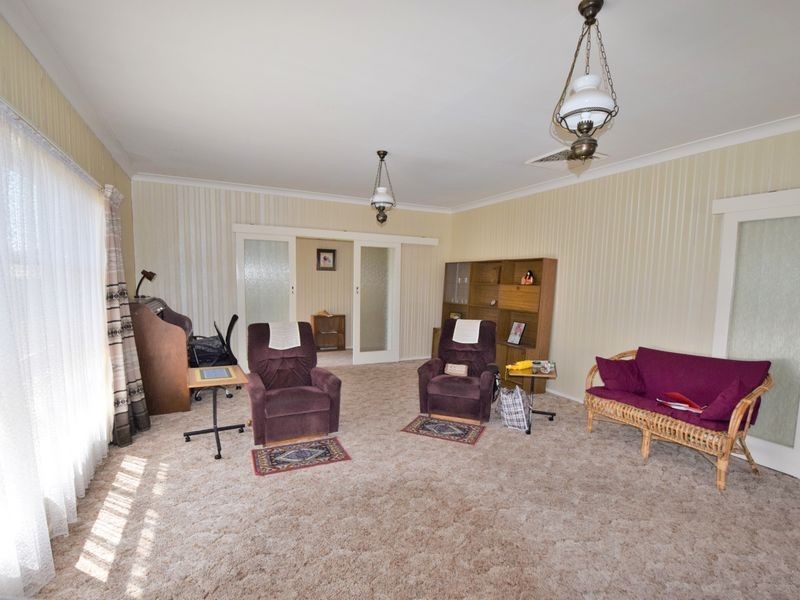 124 Wombat Street, Young NSW 2594