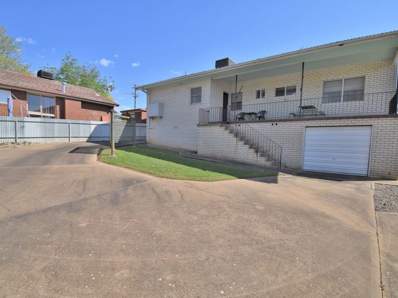 124 Wombat Street, Young NSW 2594