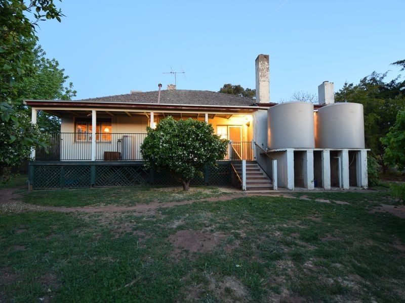 25 Elizabeth Street, Young NSW 2594