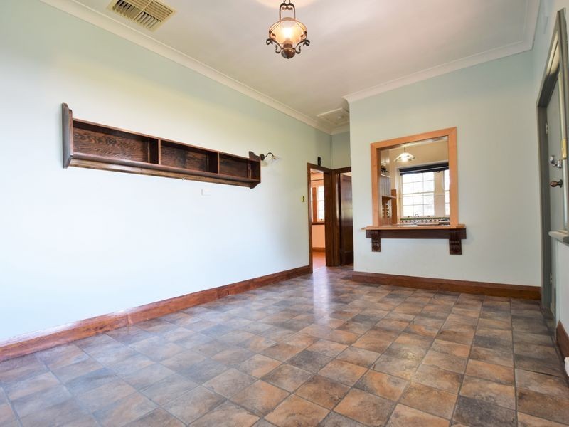 25 Elizabeth Street, Young NSW 2594