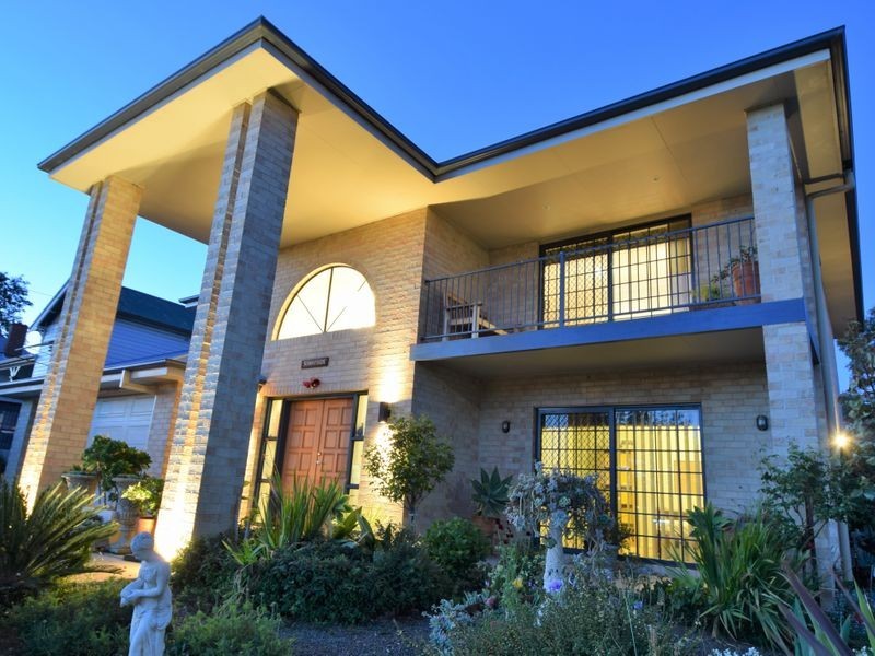 111 Nasmyth Street, Young NSW 2594