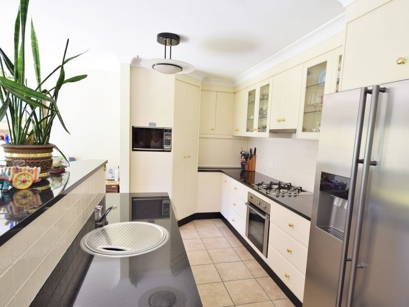 111 Nasmyth Street, Young NSW 2594