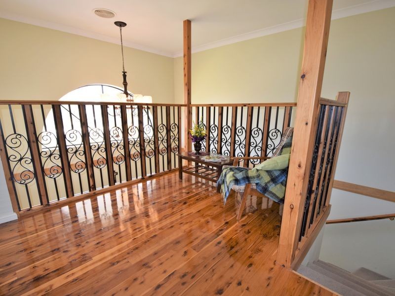 111 Nasmyth Street, Young NSW 2594