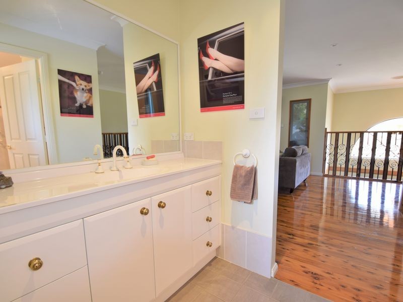 111 Nasmyth Street, Young NSW 2594