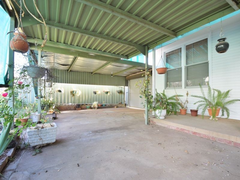 36 McLerie Street, Young NSW 2594