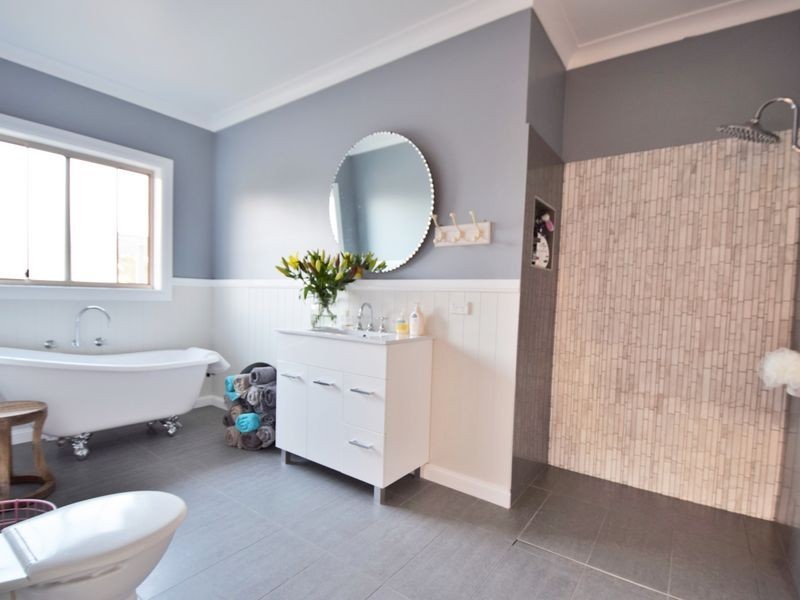 183 Donges Road, Young NSW 2594