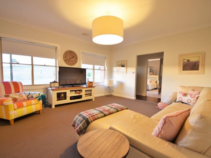 183 Donges Road, Young NSW 2594