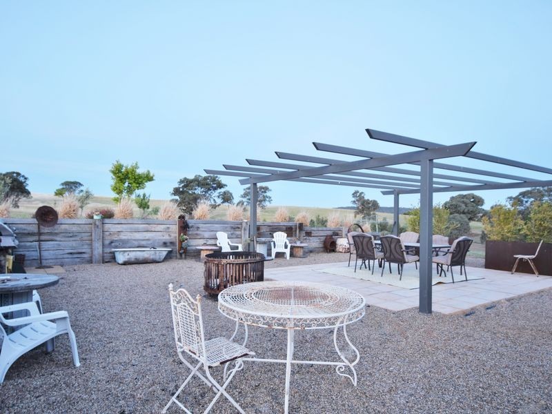 183 Donges Road, Young NSW 2594