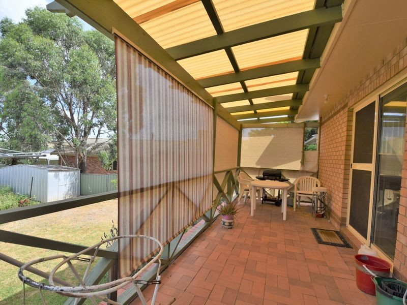 1 Pineview Circuit, Young NSW 2594