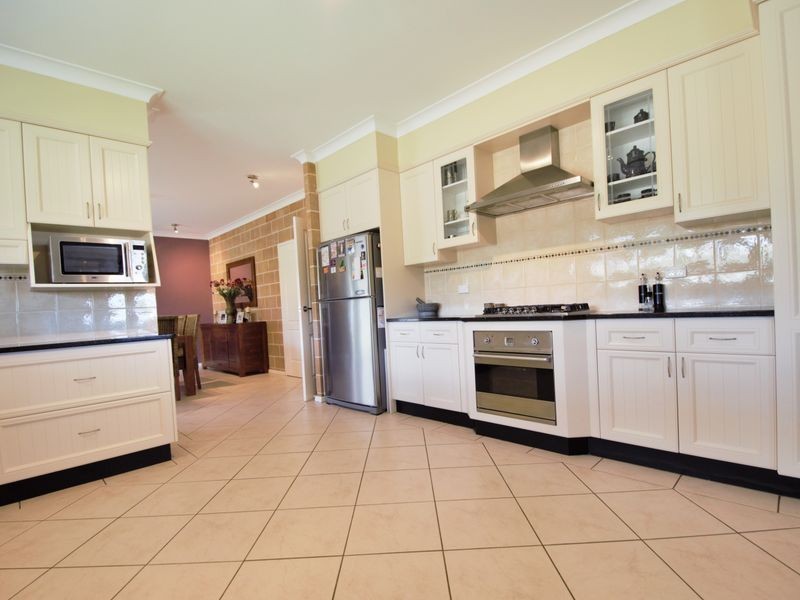 210 Bashams Lane, Young NSW 2594