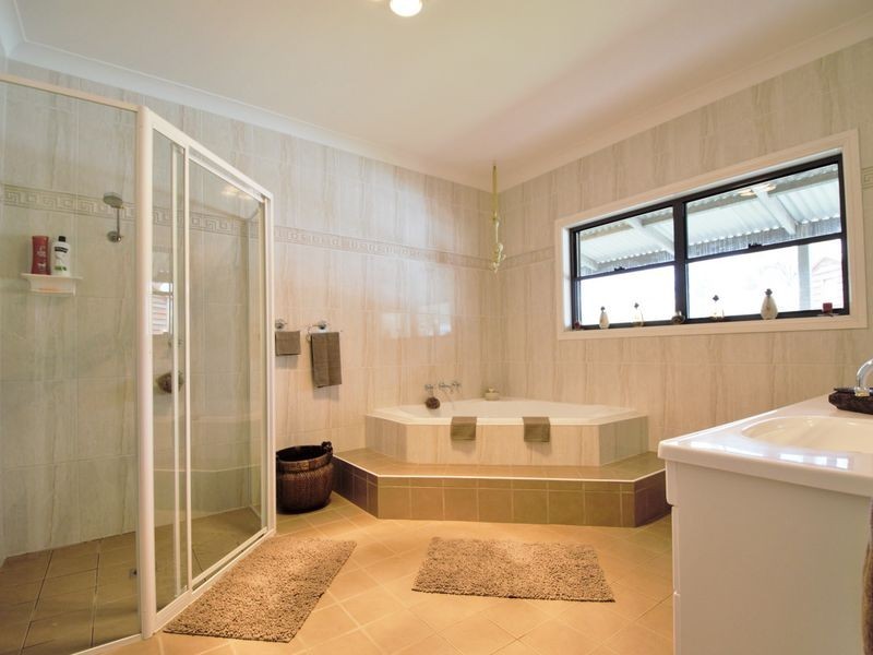 210 Bashams Lane, Young NSW 2594