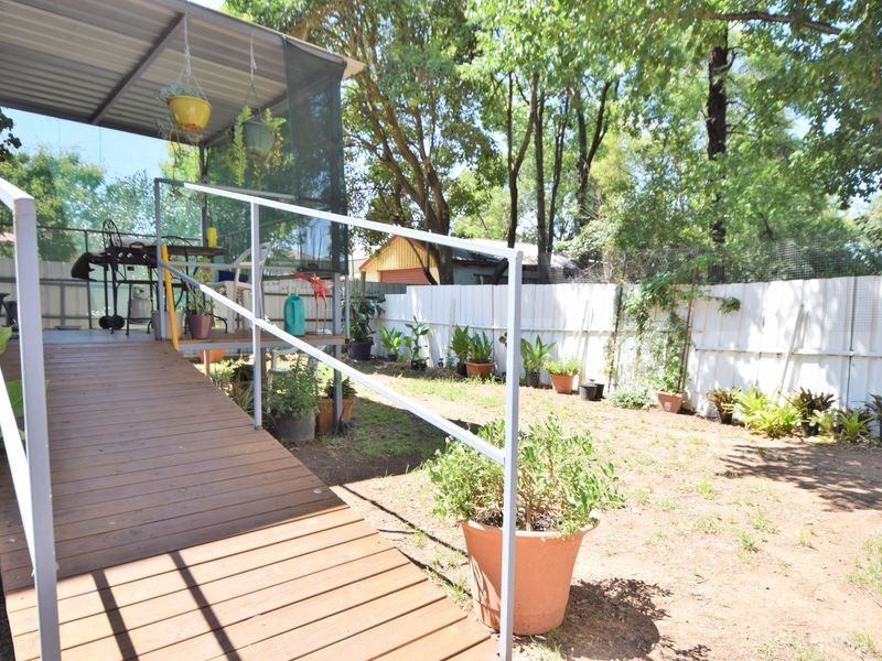 54 Nasmyth Street, Young NSW 2594