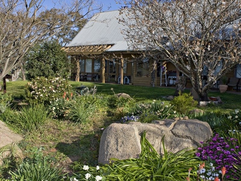 109 Bribbaree Road, Young NSW 2594