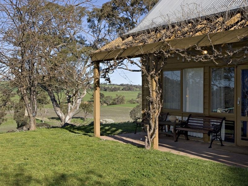 109 Bribbaree Road, Young NSW 2594