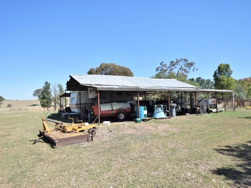 650 Monteagle Stock Route Rd Eest, Young NSW 2594
