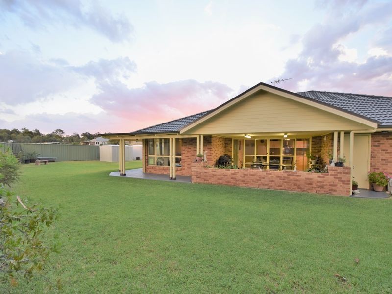 6 Garland Place, Young NSW 2594