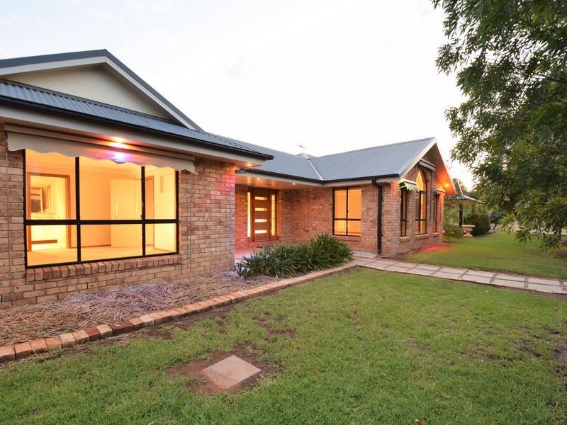 107 Wickham Lane, Young NSW 2594