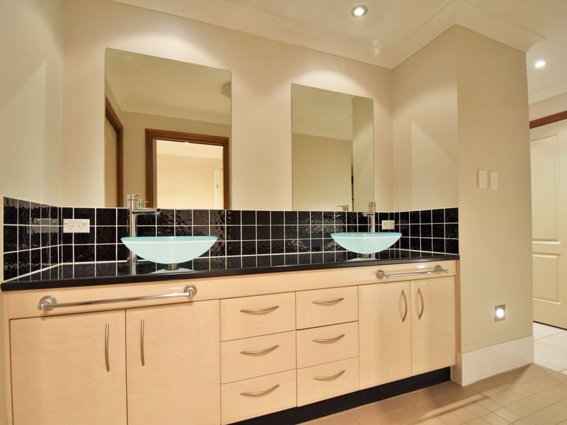 107 Wickham Lane, Young NSW 2594