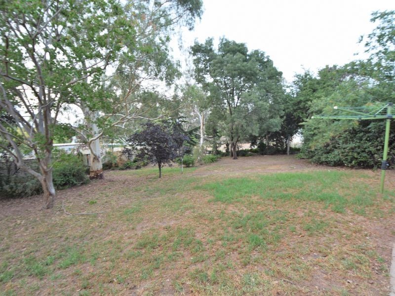 9 Melville Street, Young NSW 2594