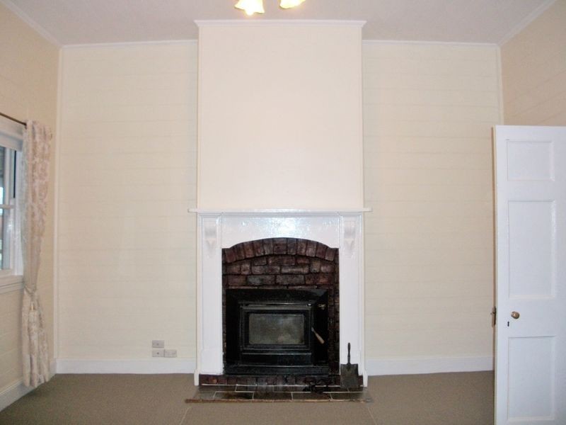 131 Albury Street, Harden NSW 2587